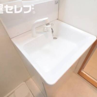 
						クローゼット