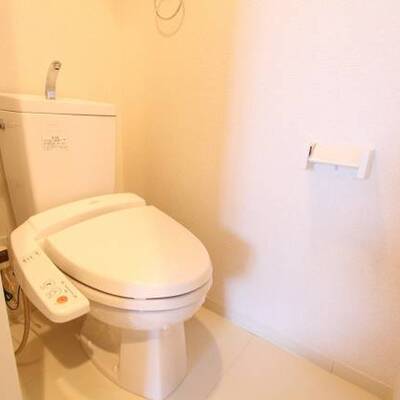 
						個室トイレです