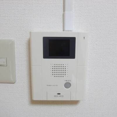 
						モニターホンで来客者をお知らせします。（イメージ写真）