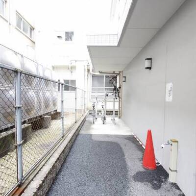 
						※403号室参照