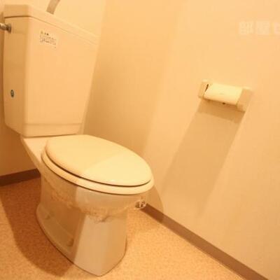 
						清潔感のあるお手洗いです。