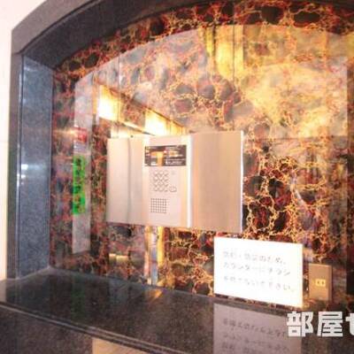 
						オートロックでセキュリティも安心です