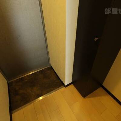 
						他号室写真です
