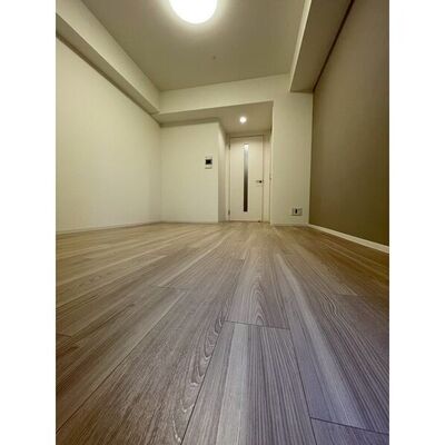
						同物件別部屋写真