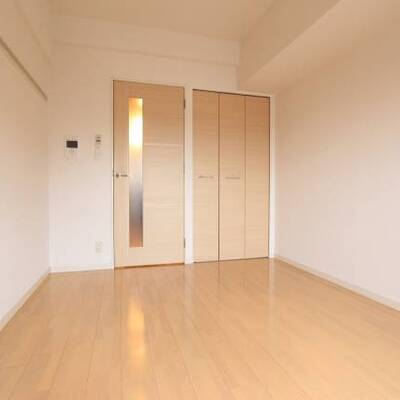 
						綺麗な内装のお部屋です