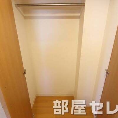 
						広い広い収納です。