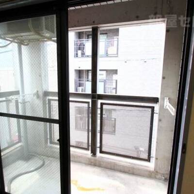 
						303の写真です（2012/5/16）