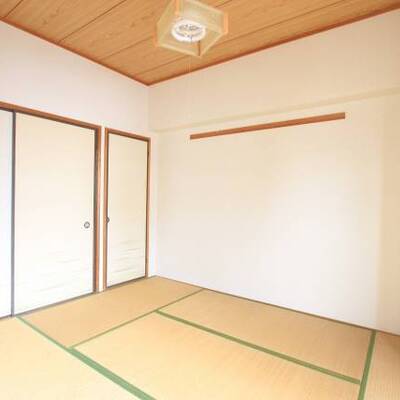 
						和室でくつろいでください