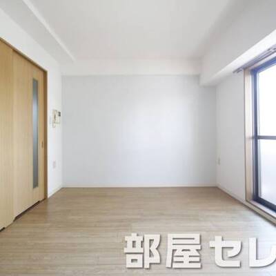 
						違う角度からの居室。