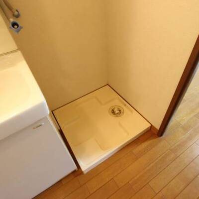 
						室内洗濯置き場です