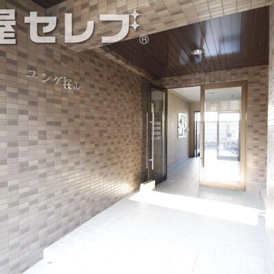 
						共用階段。
