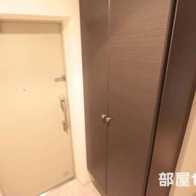 
						靴もたくさん入ります
