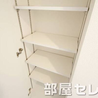 
						シューズボックス。