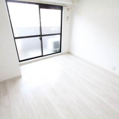 
						写真は１号室の写真です