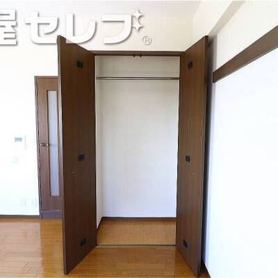 
						換気もできて小物もおけます。