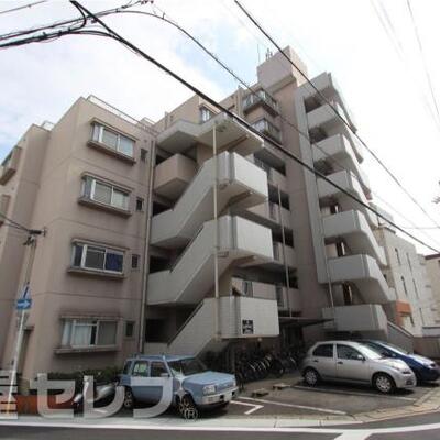 
						落ち着いた外観です。