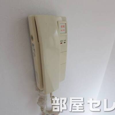 
						インターホンです。