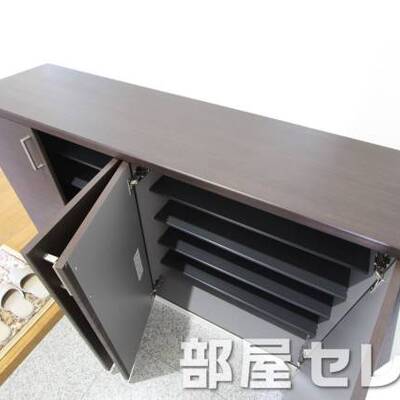 
						シューズボックス。