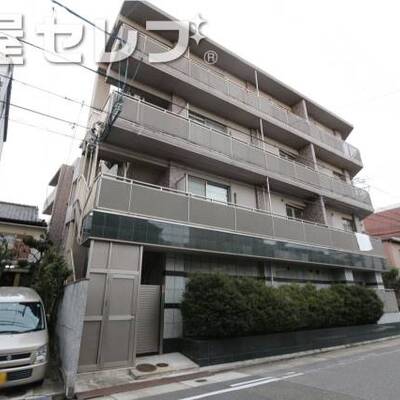 
						堂々とした外観。