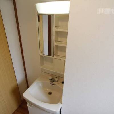 
						独立洗面あります。