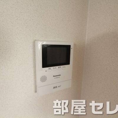 
						モニターホンで安心ですね。