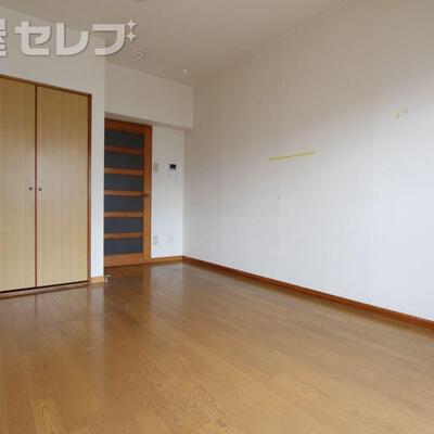 
						写真は302号室のものになります。