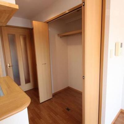 
						ゆったりとした収納です。