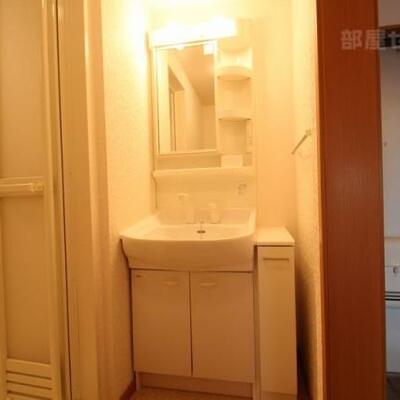 
						独立洗面化粧台です。