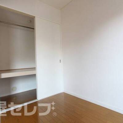 
						202号室内装写真