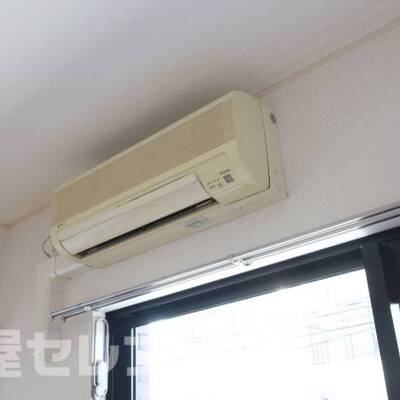 
						202号室内装写真