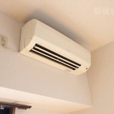 
						※402号室内装写真参照