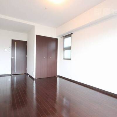 
						南向きにの明るいお部屋です。