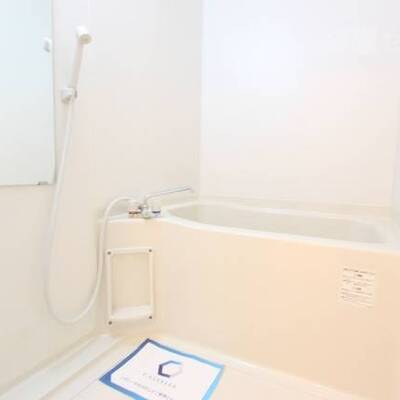 
						お風呂も綺麗です。