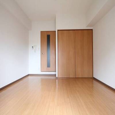 
						明るいお部屋です