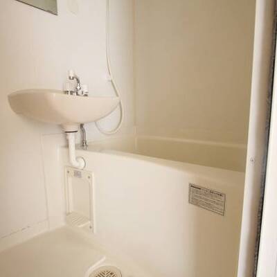 
						ゆったりバスルーム