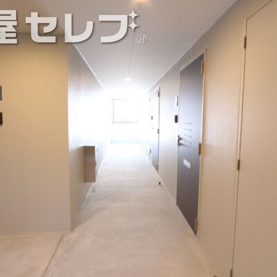 
						キレイに掃除された廊下です。