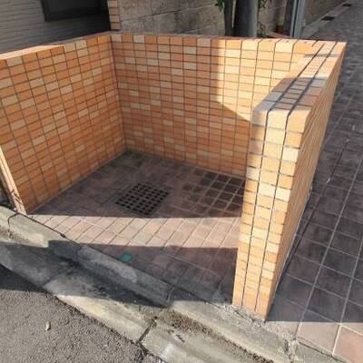 
						206号室内装写真参照