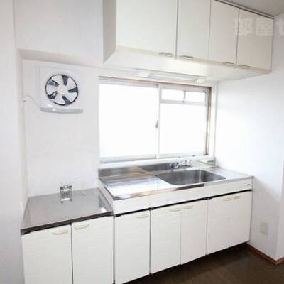 
						※4Ｄ号室内装写真参照