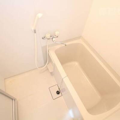 
						※4Ｄ号室内装写真参照