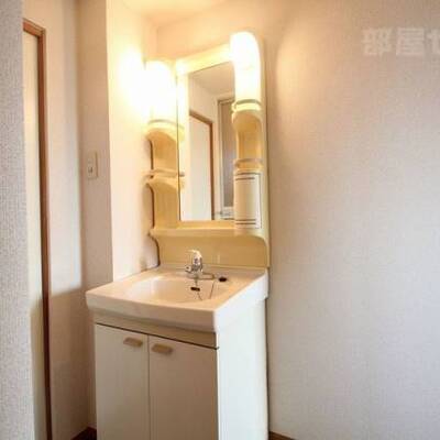 
						※4Ｄ号室内装写真参照