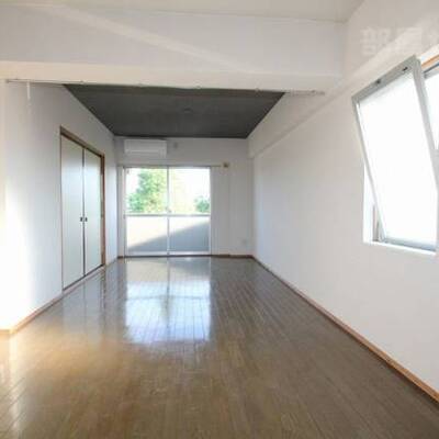 
						※4Ｄ号室内装写真参照