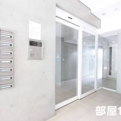 
						オートロック付きで安心です