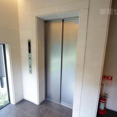 
						エレベーターです。