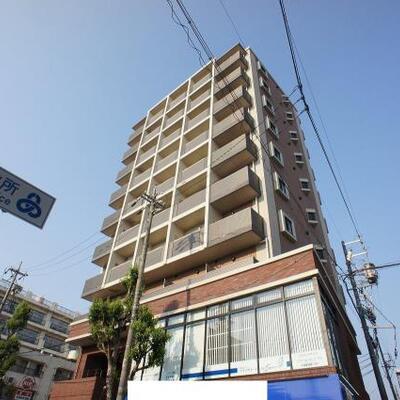 
						立派でお洒落な外観です