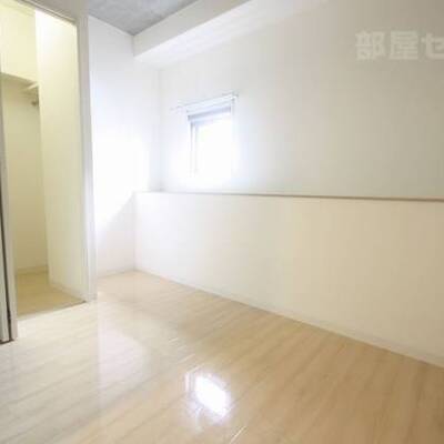 
						寝室にはウォークインクローゼットが備わります。