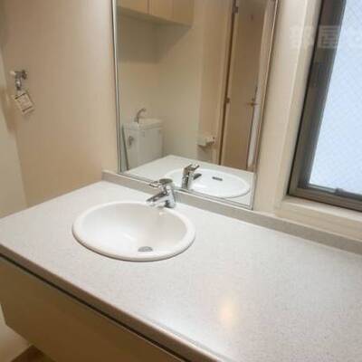 
						洗面脱衣スペースです。