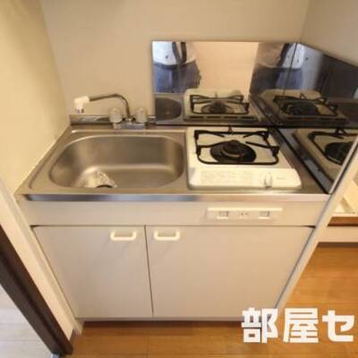 
						※202号室内装写真参照