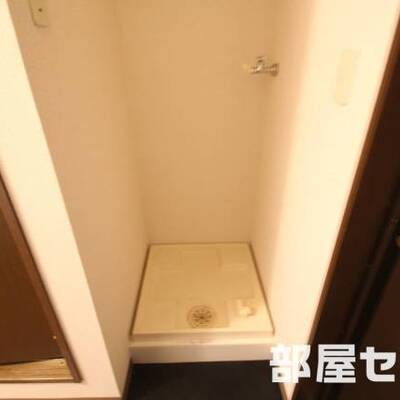 
						※202号室内装写真参照