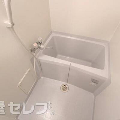 
						水はけの良い浴室です。