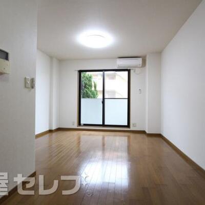 
						日当たりも良く、明るいお部屋です。